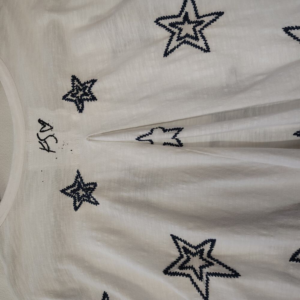 Karyn Seo XL White Embroidered Star Tee Boho Raw Edge Handmade India Top - Picture 9 of 15